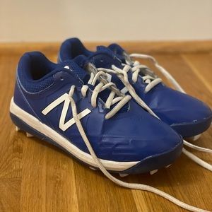 New Balance Football cleats blue size 1.5 youth